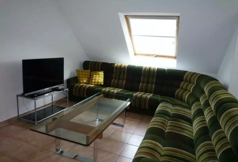 バルコニー付２ベッドルームアパートメント, Biozertifiziertes Hotel Höpfigheimer Hof Mit Wein Shop