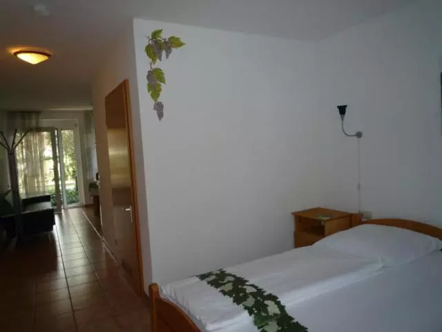 バルコニー付き１ベッドルームアパートメント, Biozertifiziertes Hotel Höpfigheimer Hof Mit Wein Shop