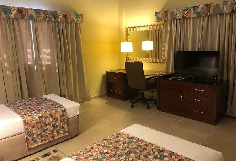 استودیوی استاندارد, Carl S Unique Inn & Conference Facilities