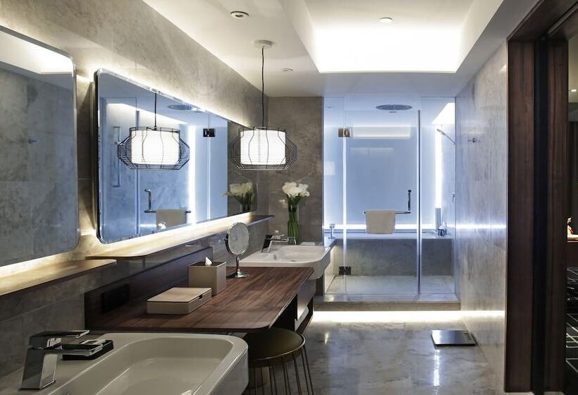 اتاق سوپریور, The Lotus Hotel Chongqing