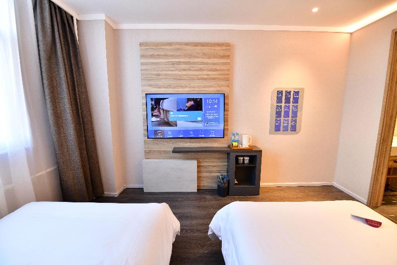 수피리어 룸, Hanting