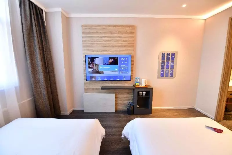 Habitació Superior, Hanting