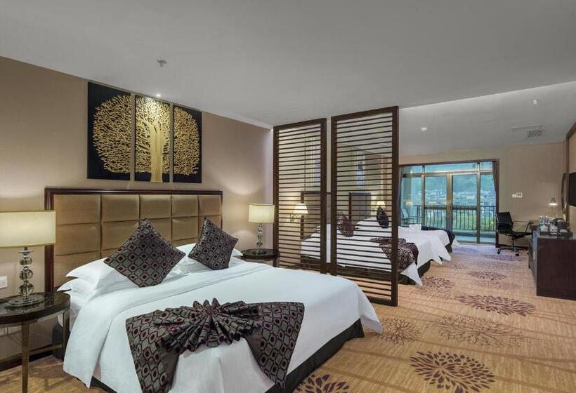 ファミリールーム, Country Garden Phenix