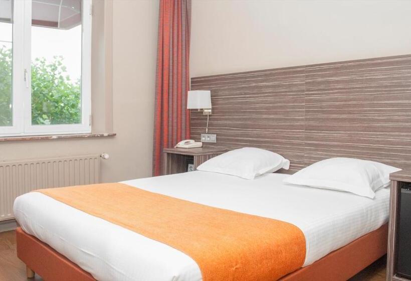 컴포트 룸, Castel