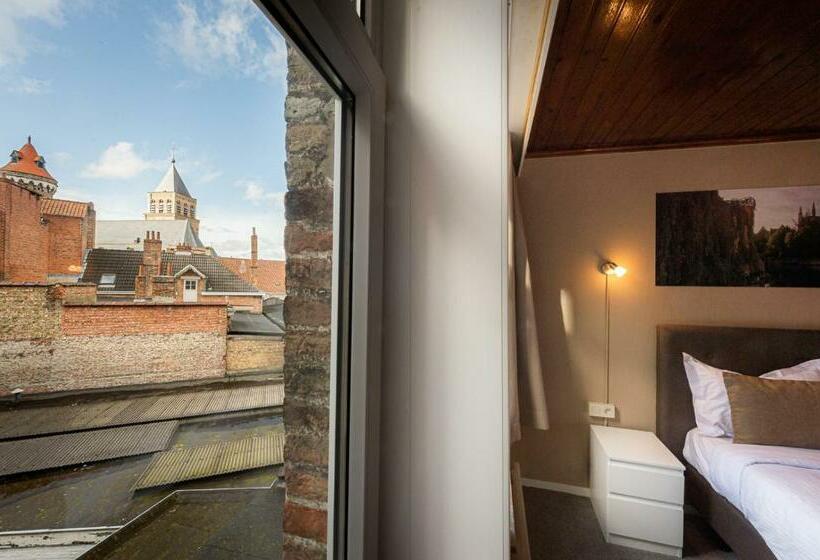 스탠다드 룸, Cavalier