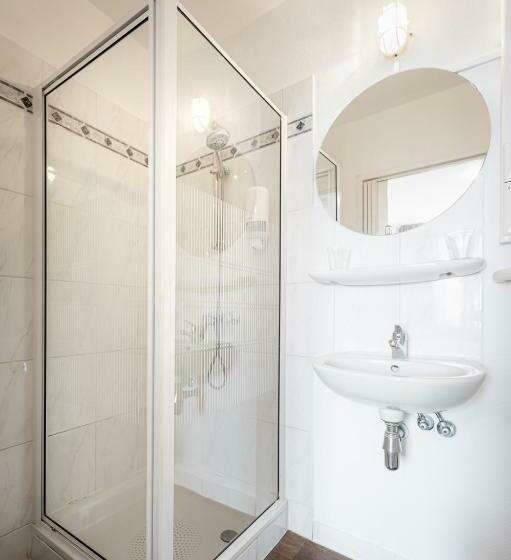 스탠다드 룸, Cavalier