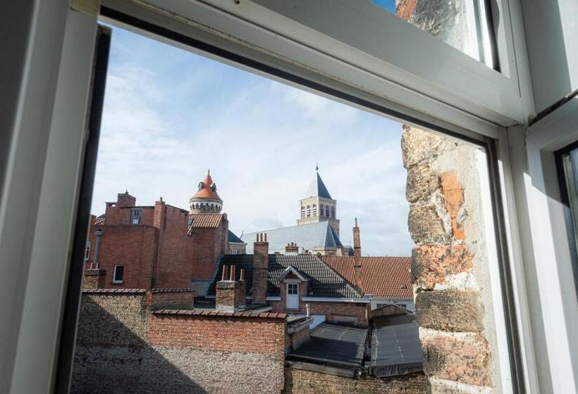 스탠다드 트리플 룸, Cavalier