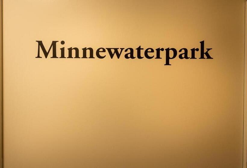 4인용 스탠다드 룸, Cavalier