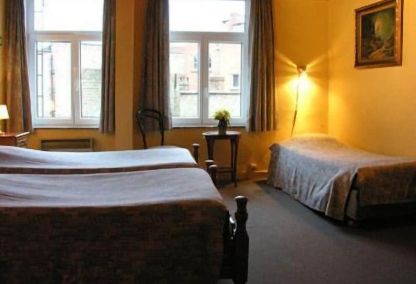 스탠다드 트리플 룸, Cavalier