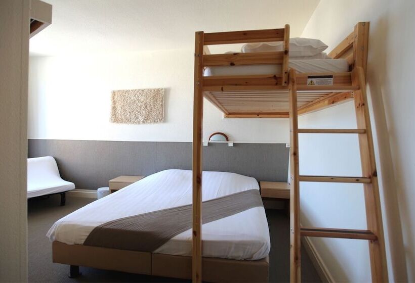 패밀리 룸, Cecil