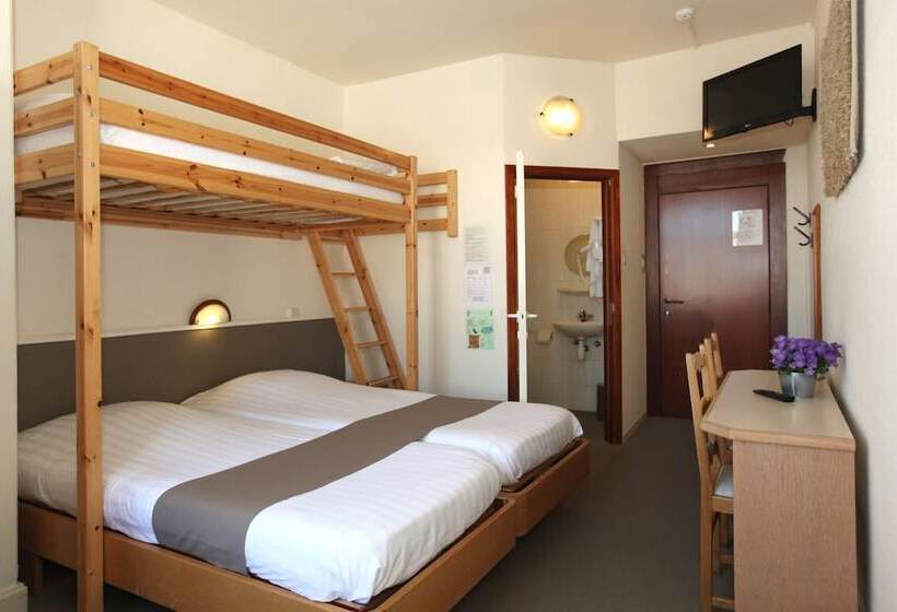 패밀리 룸, Cecil