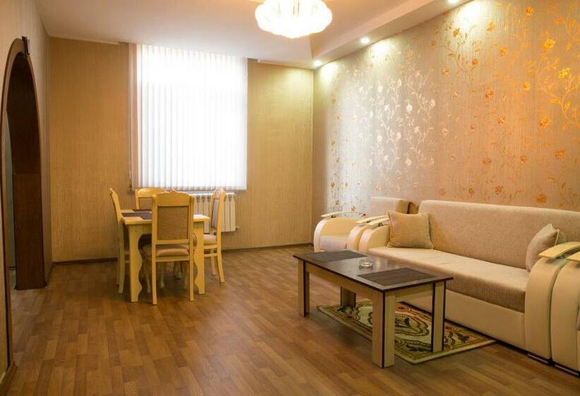 سوییت, Cinema Boutique