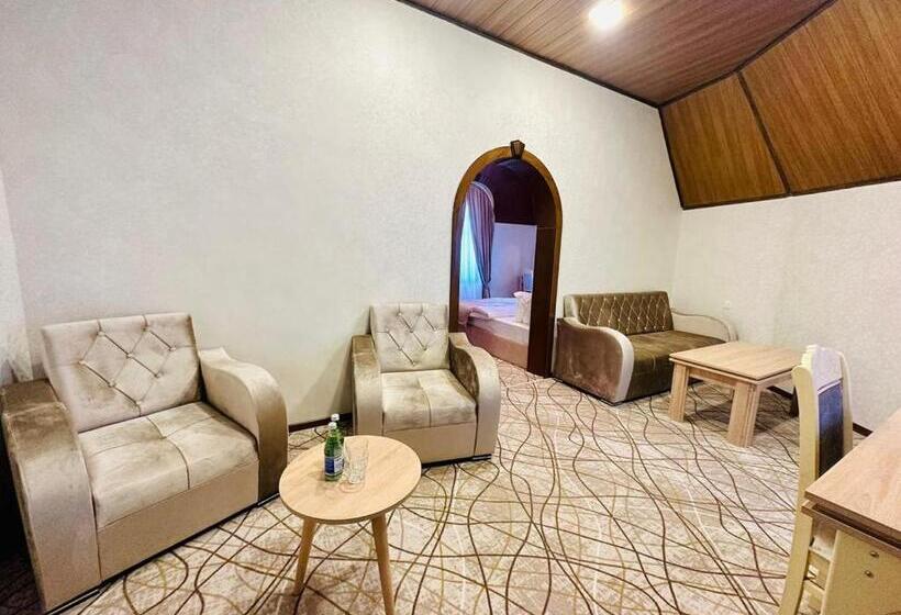 سوییت, Cinema Boutique