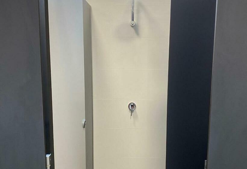 اتاق استاندارد با سرویس بهداشتی مشترک, Coolangatta Sands