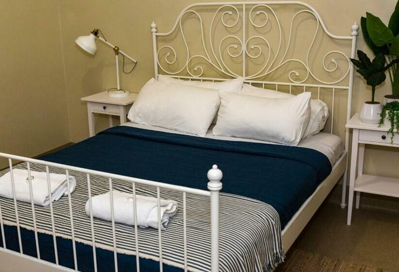 اتاق استاندارد با سرویس بهداشتی مشترک, Coolangatta Sands