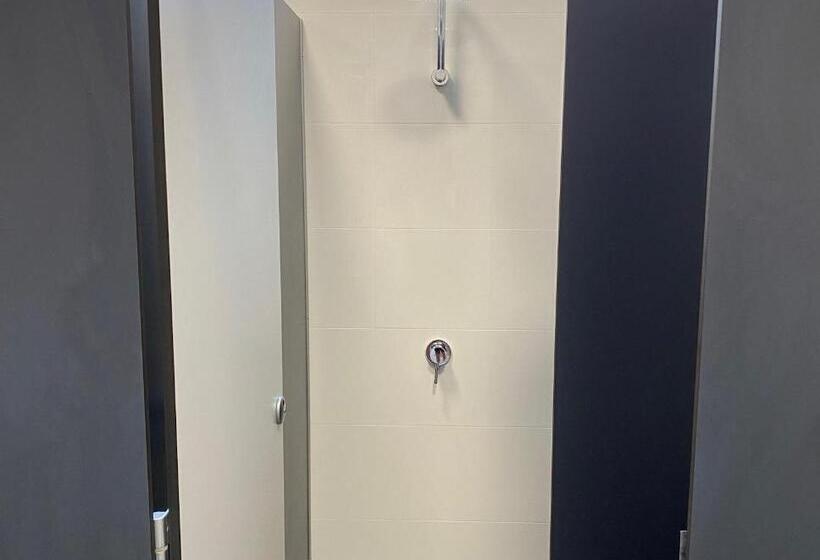 اتاق استاندارد یک تخته با سرویس بهداشتی مشترک, Coolangatta Sands