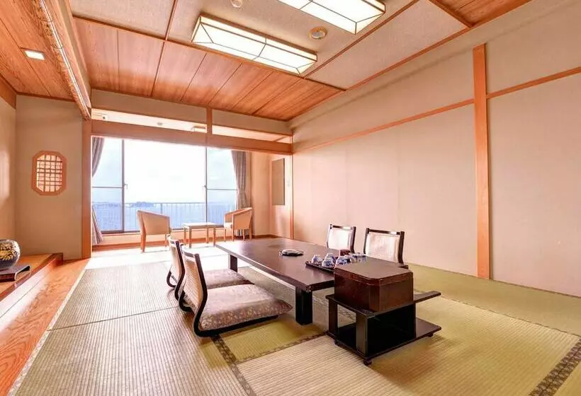 Family Room, Himakaso