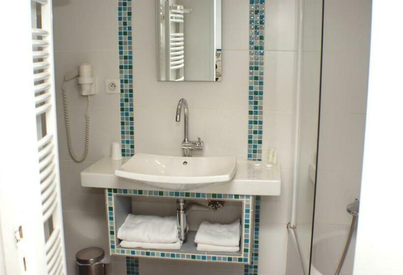 Номер Стандарт, Hôtel & Spa Rodier