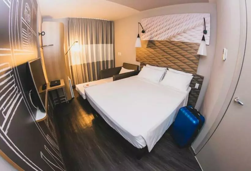ファミリールーム, Ibis Navegantes Itajai