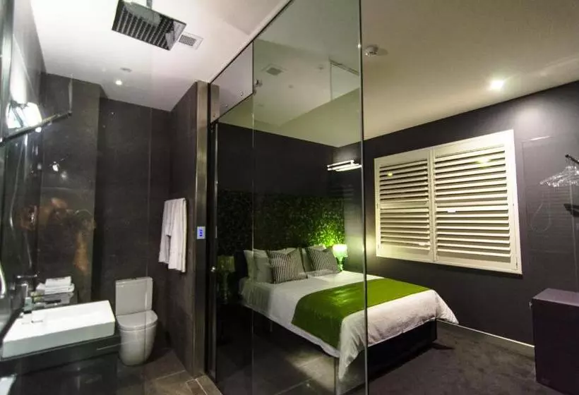 Deluxe-huone, Junction