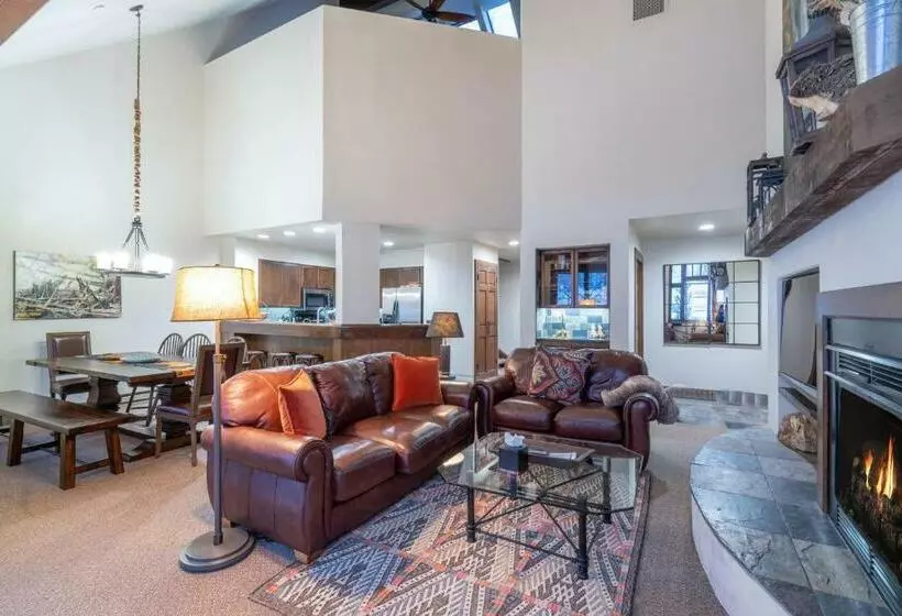 4ベッドルームアパートメント, Dakota Place 7