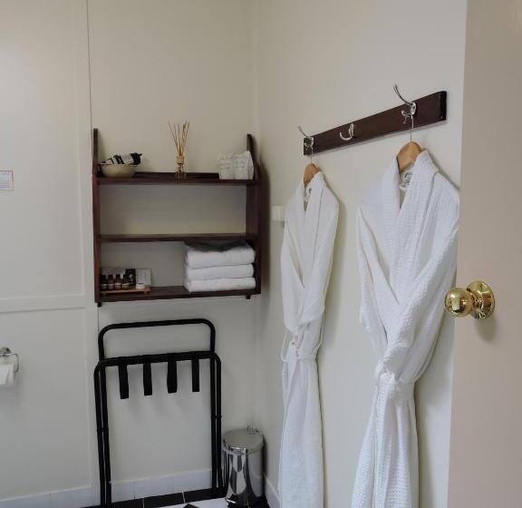 복층 룸 퀸 침대, Kubba Roonga Guesthouse   Boutique Luxury Peaceful Stay & Gardens   Breakfast Included