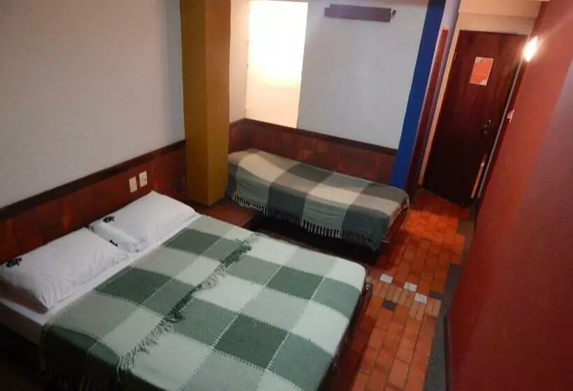スタンダードルーム, Laranjeiras Hostel