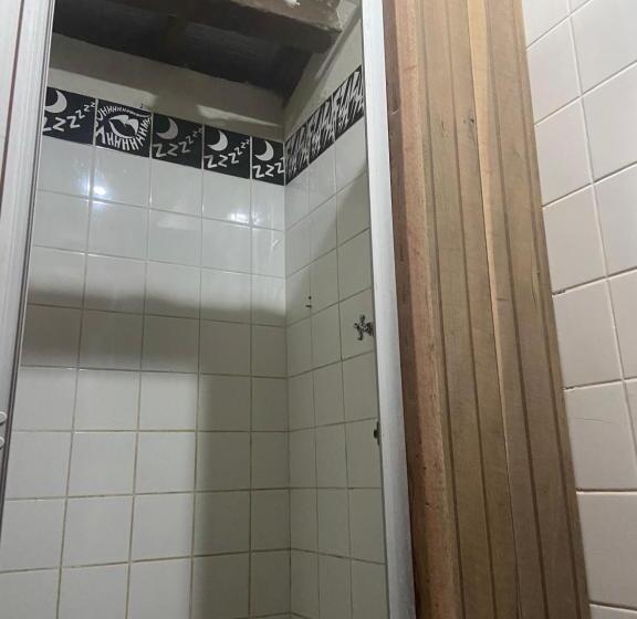 غرفة عائلية, Laranjeiras Hostel