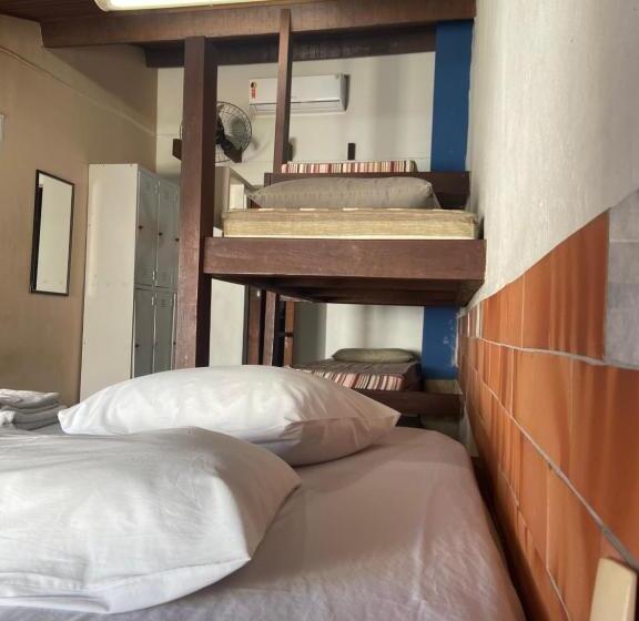 غرفة عائلية, Laranjeiras Hostel