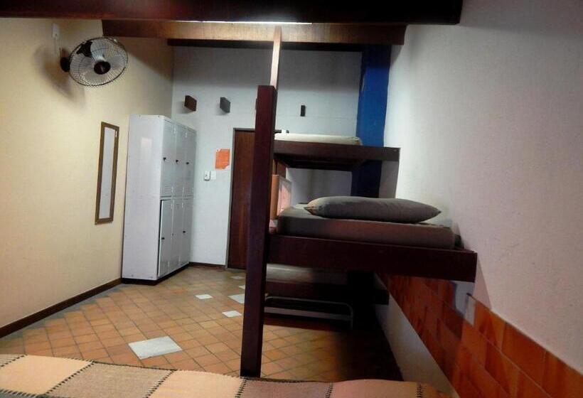 غرفة عائلية, Laranjeiras Hostel