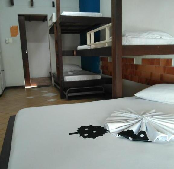 غرفة عائلية, Laranjeiras Hostel