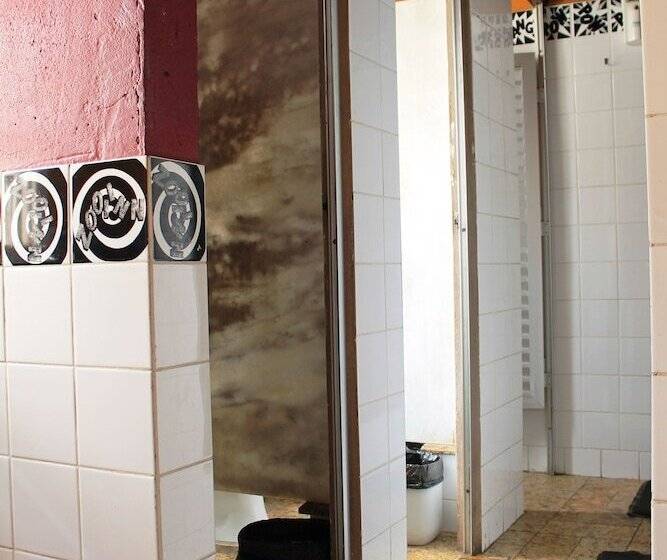 스탠다드 룸 공동 욕실, Laranjeiras Hostel