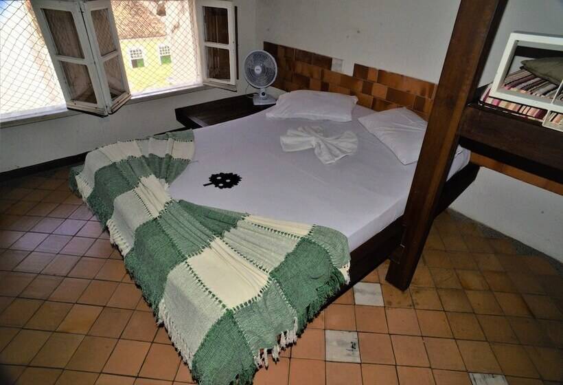 غرفة عائلية, Laranjeiras Hostel