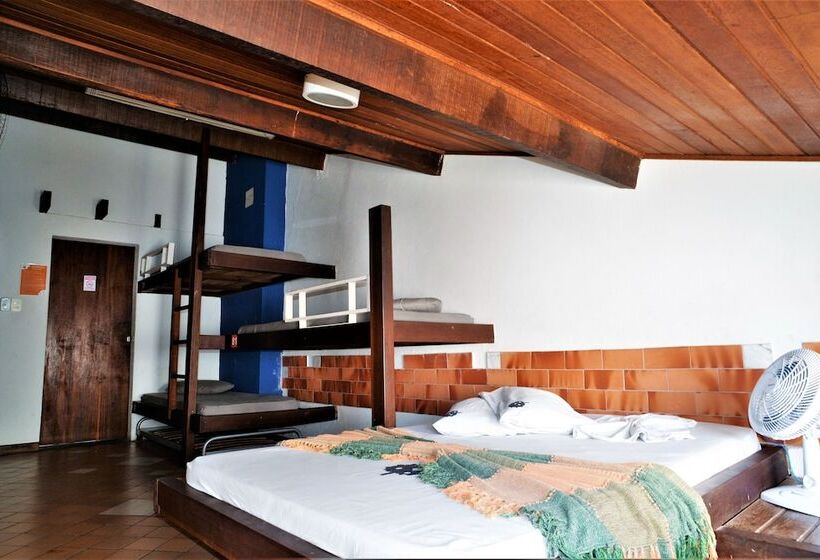 غرفة عائلية, Laranjeiras Hostel