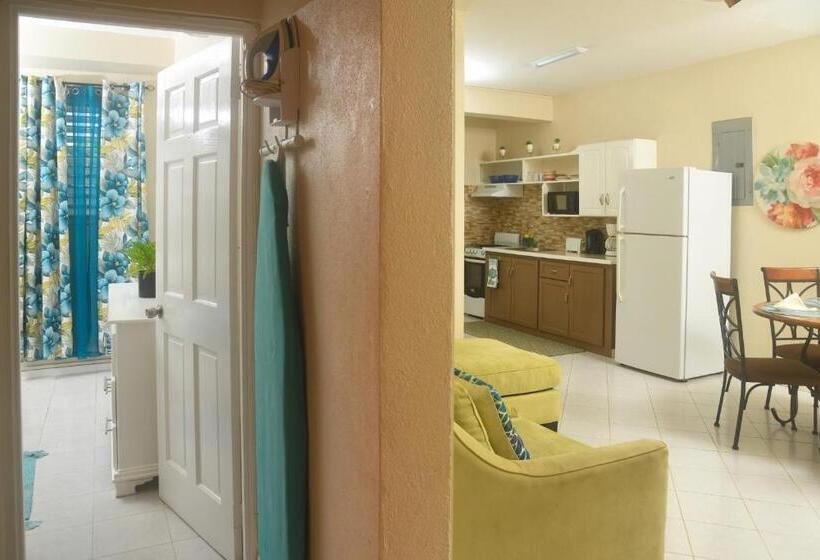 سوئیت 2 خوابه, Melbourne Inn