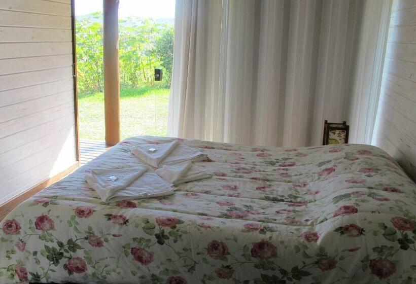 בקתת חדר, Pousada Watu Kerere