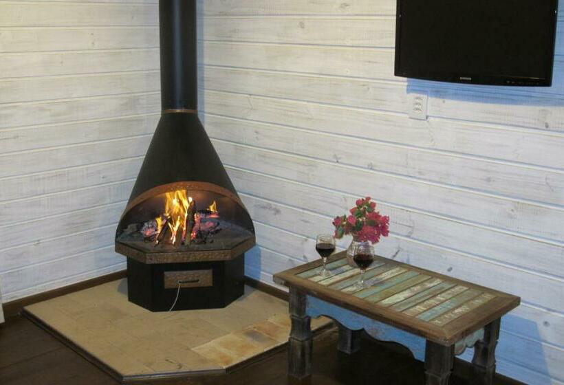 בקתת חדר, Pousada Watu Kerere