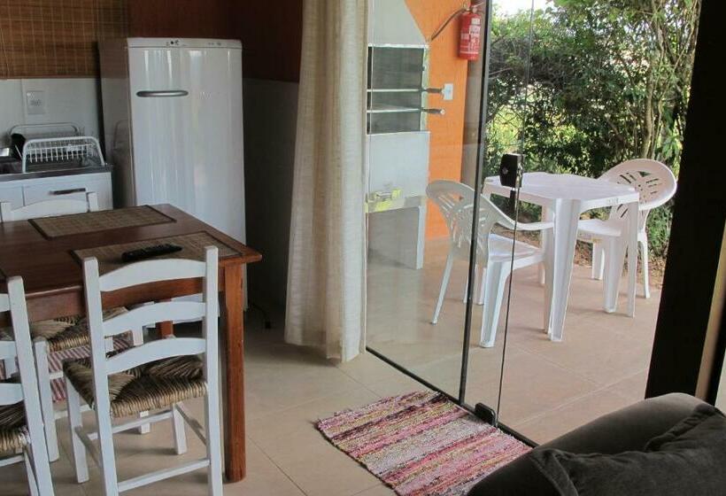 בקתת חדר, Pousada Watu Kerere