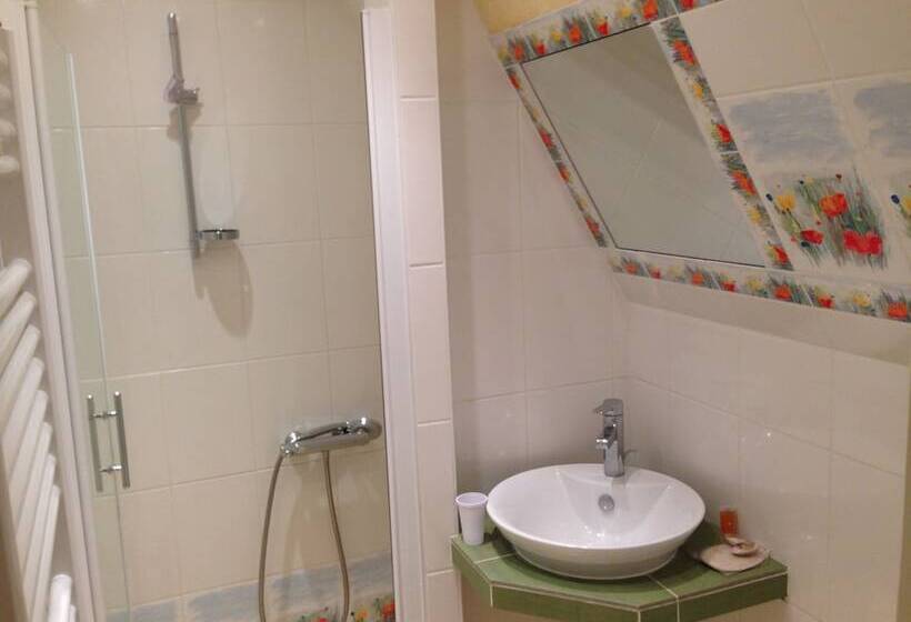 Номер Стандарт, Hôtel & Spa Rodier