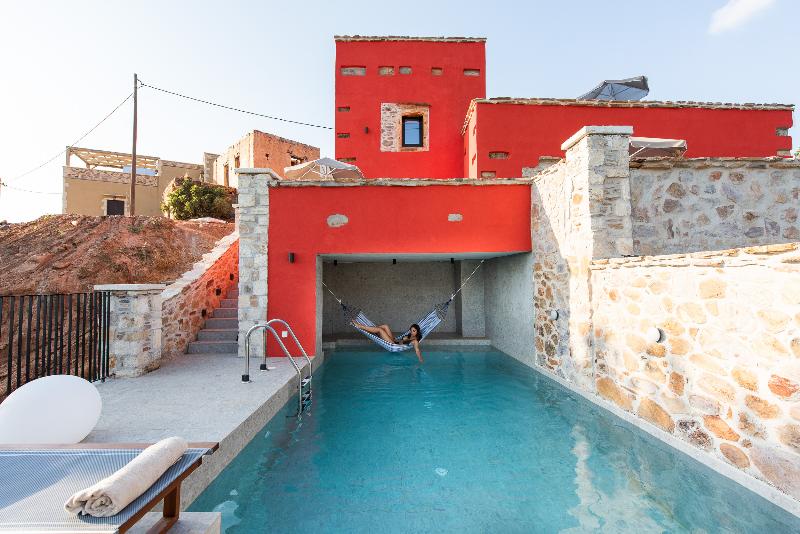 Люкс с Бассейном, Lameriana Secret Village