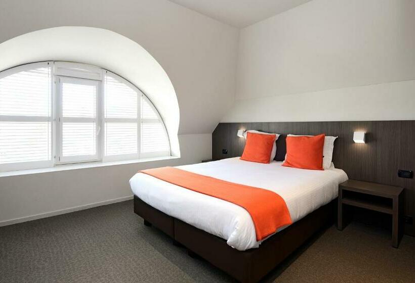 스탠다드 룸, Square