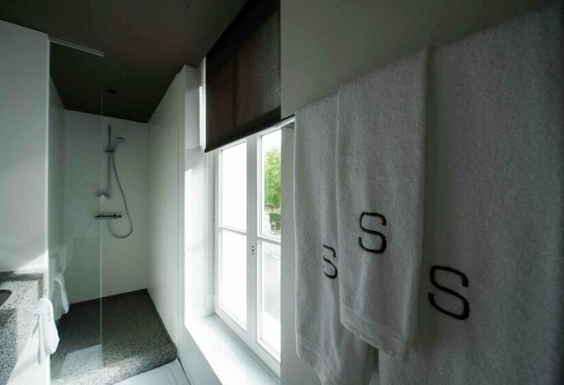 스탠다드 룸, Square