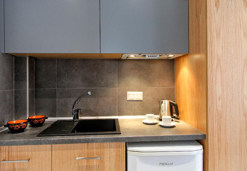 スタンダードスタジオ, Olive Grove Resort