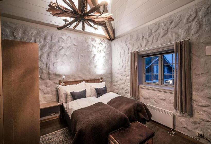 غرفة ديلوكس مطلّة علي البحر, Sagafjord Hotel   By Classic Norway Hotels