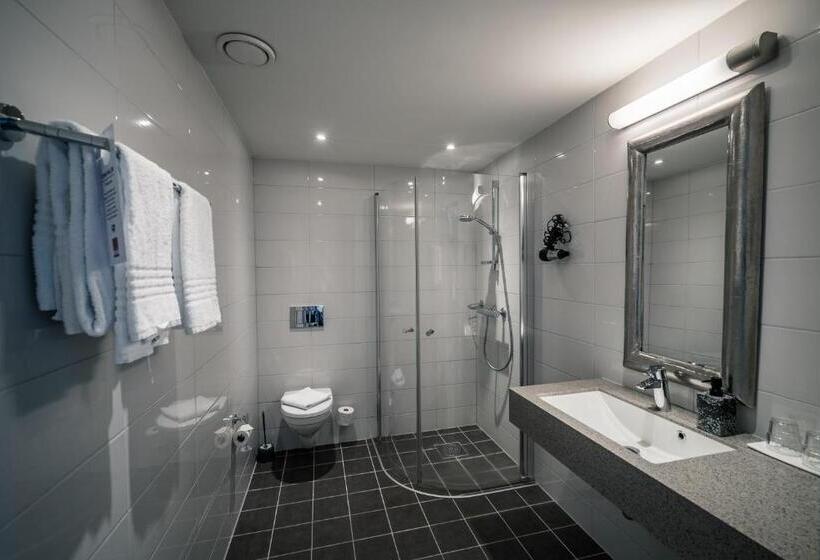 جناح ديلوكس مطل على البحر, Sagafjord Hotel   By Classic Norway Hotels