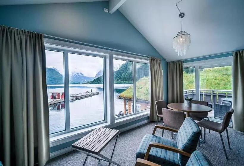 Deluxe Suite Sea View, Sagafjord Hotel   By Classic Norway Hotels
