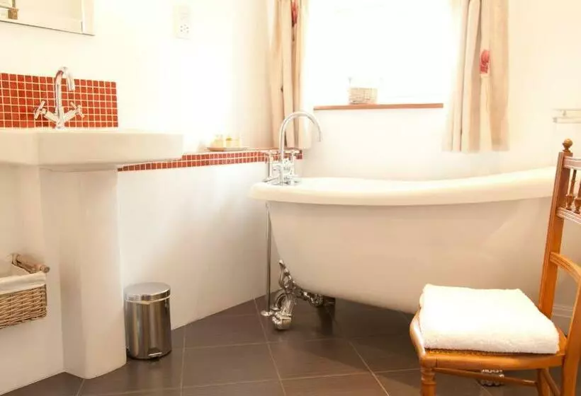 デラックスルーム, Belmont Bed And Breakfast