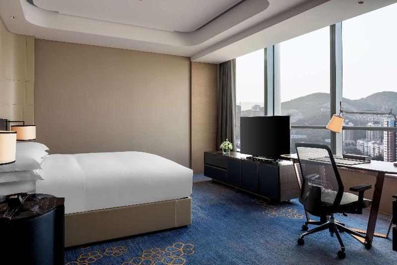 Стандартный Номер Кровать Кинг, Hilton Jinan South Hotel & Residences