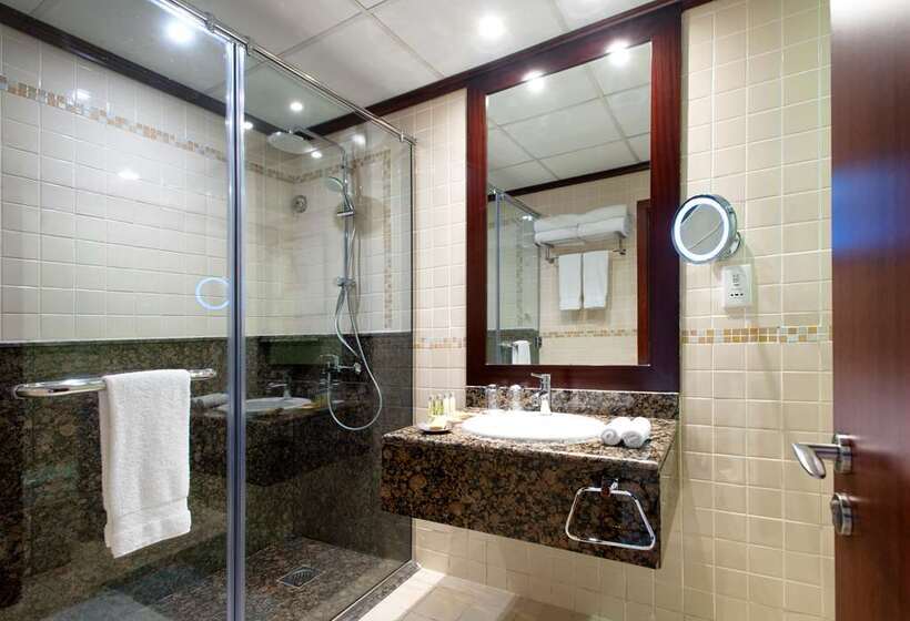 Апартаменты 3 Спальни, Hilton Jinan South Hotel & Residences