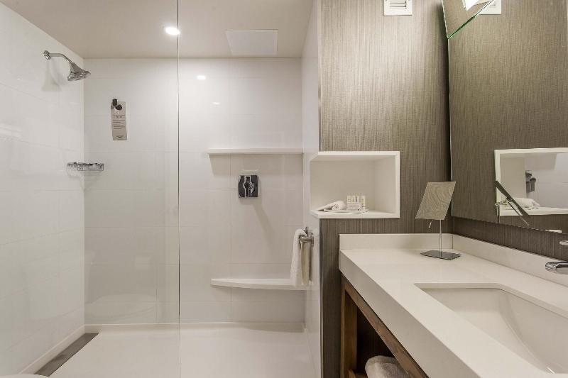 جناح سرير كينج, Courtyard By Marriott Montreal West Island/baie D’urfe